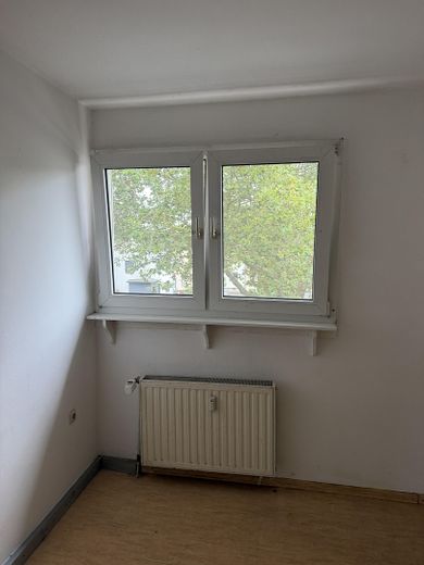 Spokojne mieszkanie 3,5-pokojowe w samym centrum Oberhausen – z dużym potencjałem – Zdjęcie 18