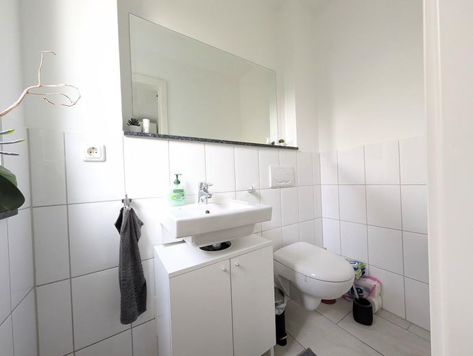 Casa di testa individuale di architetto con 4 locali a Schenefeld – Gäste WC