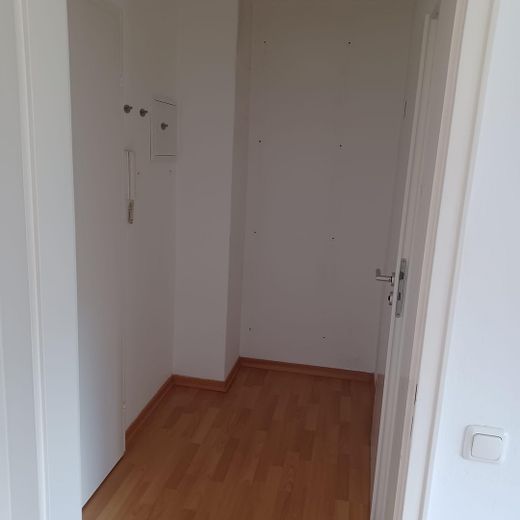 Barrierearme 1-Zimmer-Wohnung in zentraler, ruhiger Lage von Aßling – Gang