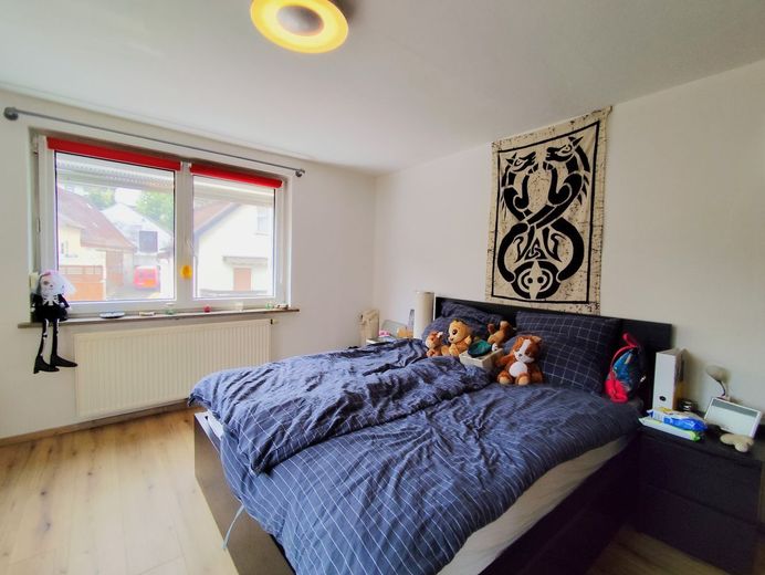 Ihre Wohlfühloase in Bischberg: Modernisiertes Platzwunder, Kaminzauber und XXL-Terrasse! – OG Kinderzimmer 2 Ansicht 1