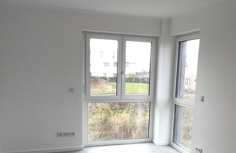 Don’t miss out this stunning opportunity - Exklusive Wohnlage - Neubau DHH in Hochheim – Bodentiefe Fensterfronten