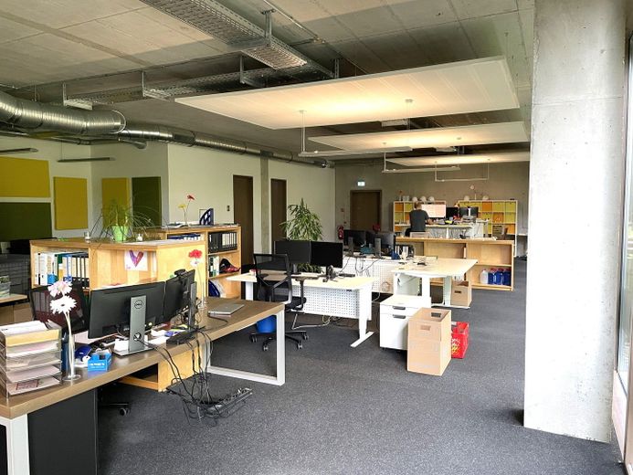 Büro EG