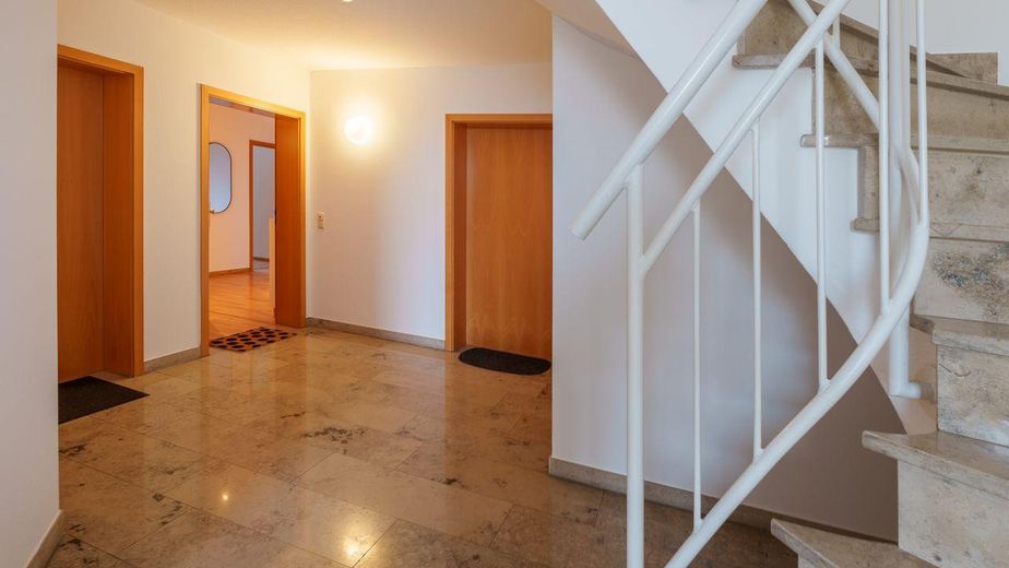 Renoviert & möbliert: Wohnung mit Balkon in Gersthofen - Wohnen auf Zeit – Foto 16