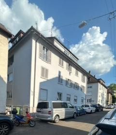 *Aydınlık ortak daire odası* EBK ve ortak balkon ile – Hausmeisterservice vorhanden