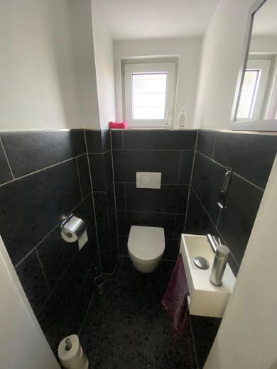 Attraktives Büro in zentraler Lage von Darmstadt – mit Terrasse & Parkplätzen – WC