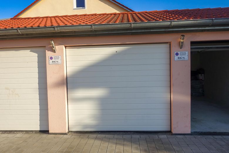 Garage mit Fernbedienung 