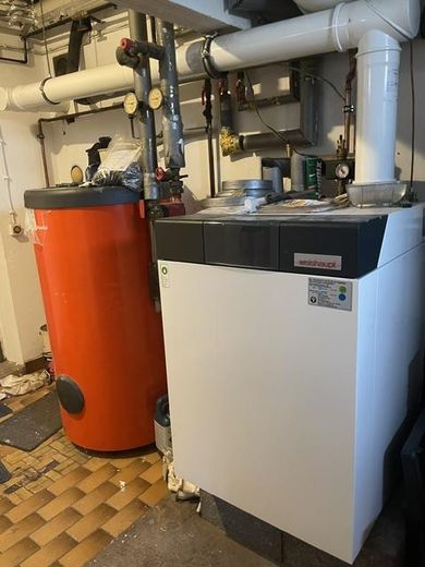 Anwesen mit Einfamilienhaus inkl. ELW & zweitem Wohnhaus, Garagen, Carport, Scheune & Werkstatt – Foto 32