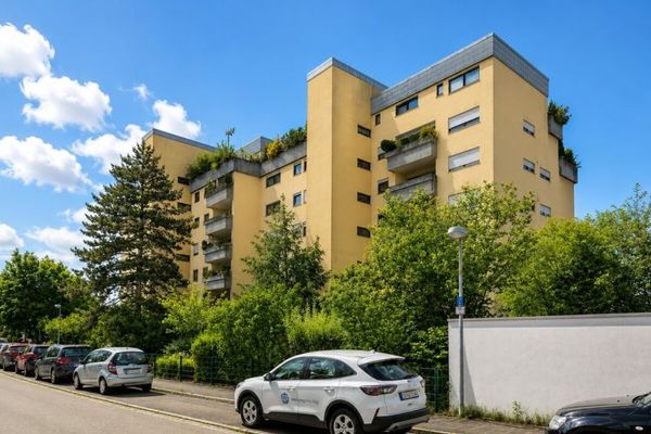Großzügige 99 m²-Wohnung– Garage, Aufzug & Potenzial zur 4-Zi-Wohnung, zentrumsnah in Wendelstein