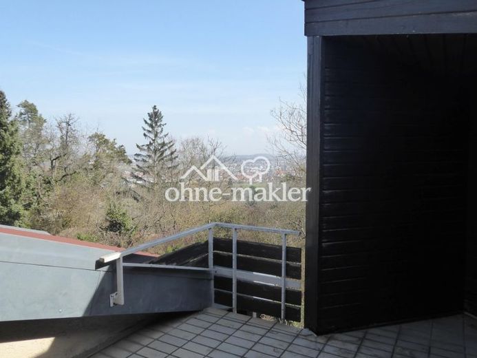 Casa a schiera mediterranea in posizione panoramica a Gerlingen – Foto 1