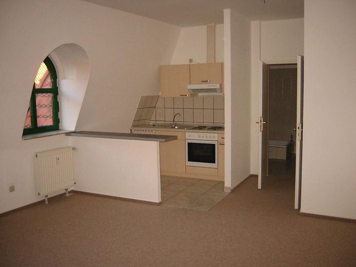 Zimmer m Küche