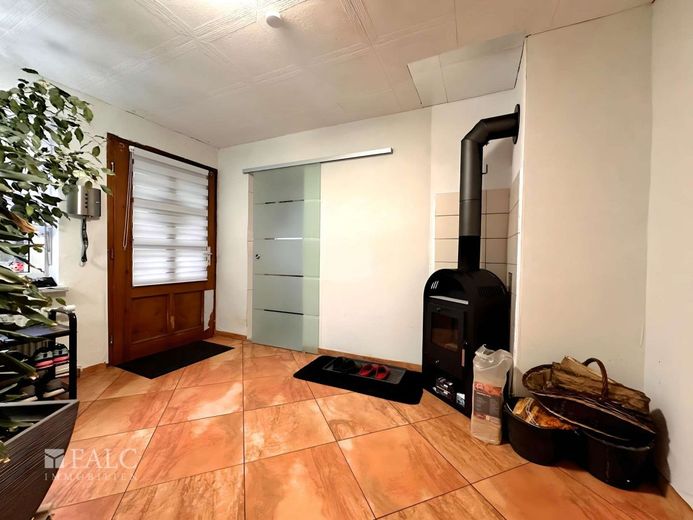 ***Einfamilienhaus mit Charme und vielseitigem Nebengelass*** – Flur