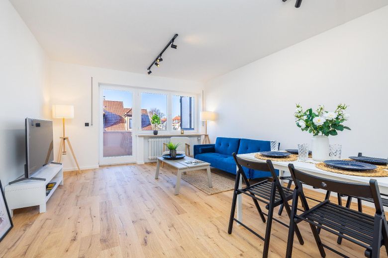Sofort bezugsfertige 3-Zimmer Wohnung in Augsburg-Haunstetten – kernsaniert, Tiefgaragenstellplatz – Foto 3