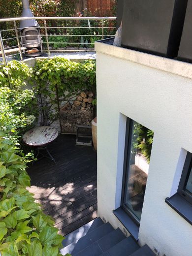 Sonniges Reihenendhaus mit Atelier - ruhige, familienfreundliche Lage, Garten & Blick über Skyline – Atrium 