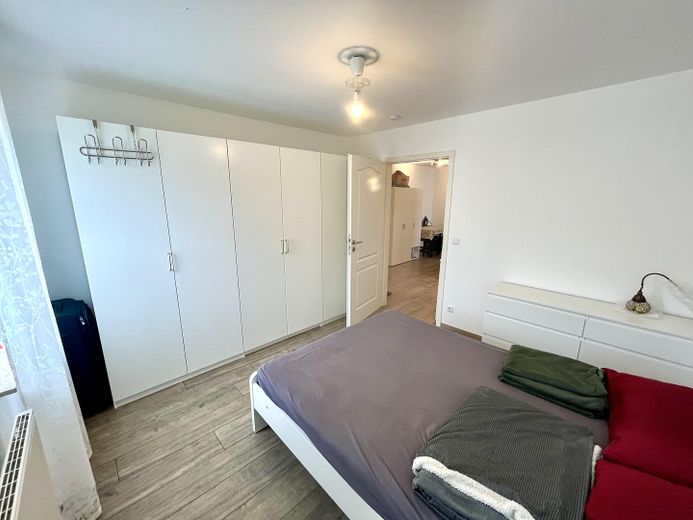 Schlafzimmer mit Schrankfront