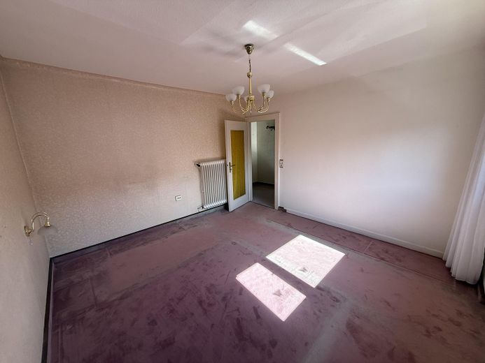 Reiheneckhaus in Saarbrücken St. Arnual – Schlafzimmer