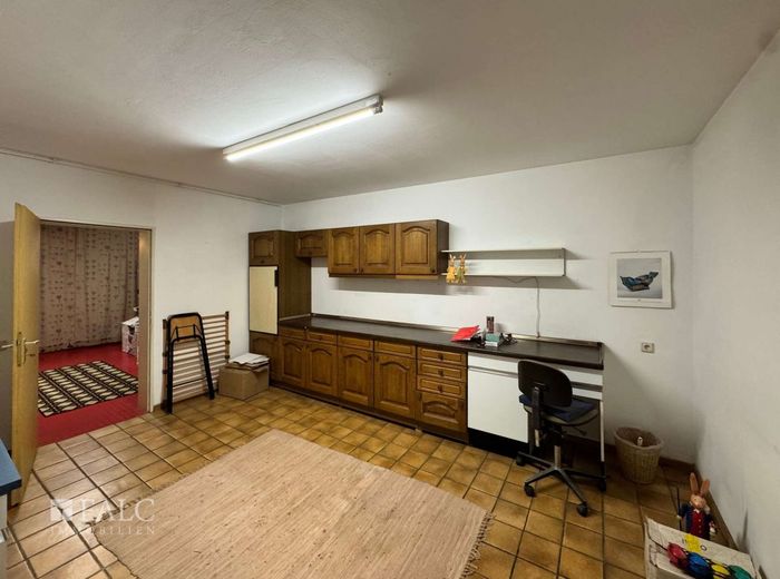 Freistehendes 1-2-Familienhaus in bevorzugter Wohnlage von Overath-Zentrum – Küche UG