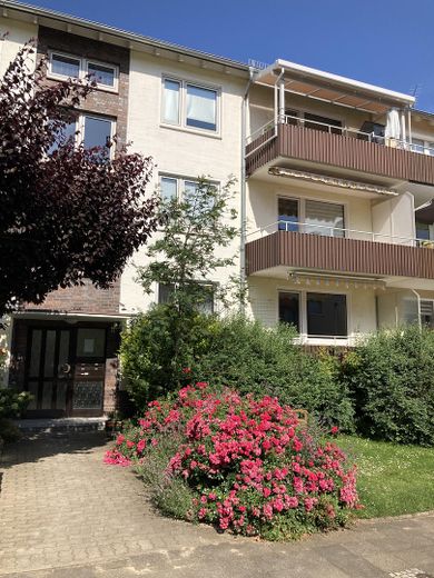 Agradable vivienda de 4 habitaciones con balcón en Hildesheim – Frontansicht 