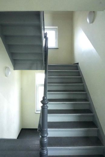Renditestarkes Mehrfamilienhaus in bester Lage +++ Provisionsfrei!!! – Ansicht Treppenhaus