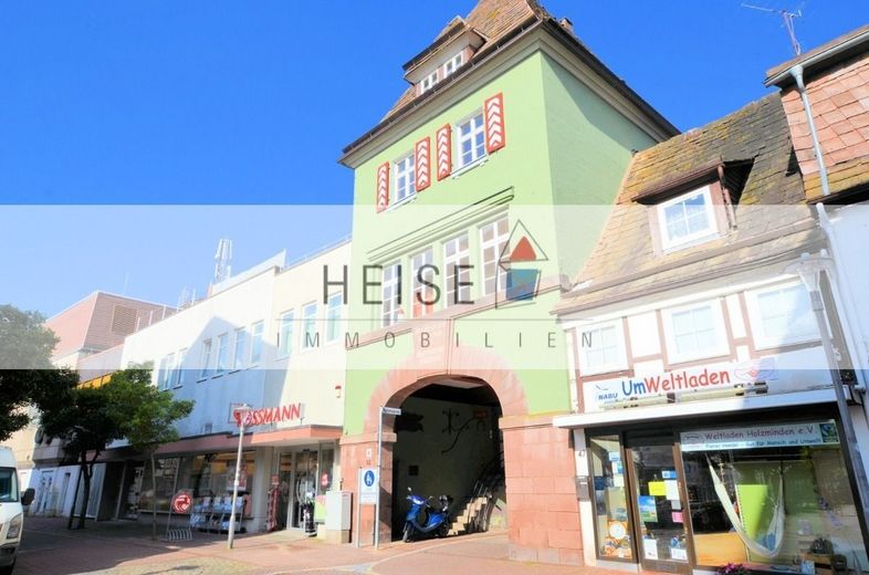 Repräsentatives Ladenlokal/Austellungsraum/Bürofläche in der Innenstadt zu vermieten! – Vermietung Gewerbe - Oberbachstraße 41/43, 37603 Holzminden