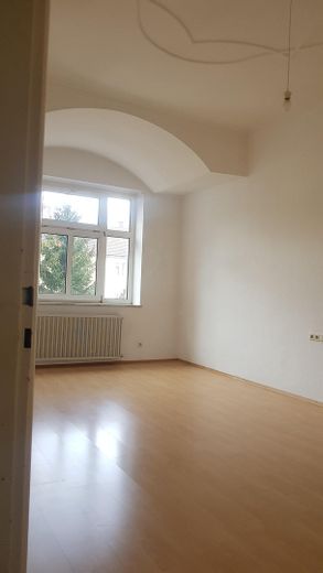 Ampio appartamento d’epoca di 3 locali con charme nel centro di Neu-Ulm – Foto 15