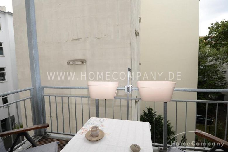 Charmante, voll möblierte 3-Zimmer-Wohnung mit Balkon im Herzen von Berlin-Schöneberg – 8f43fed709824a5f06fb3ae9d7c853d416eb8919.jpg