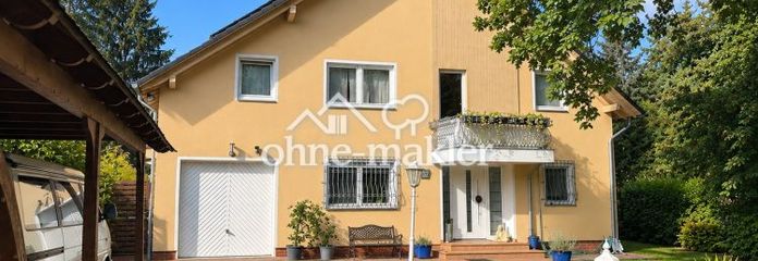 Berlin-Kladow merkezinde yenilenmiş aile cenneti – sakin özel sokak, orman kenarı, Havel Nehri yakınında & müştemilat