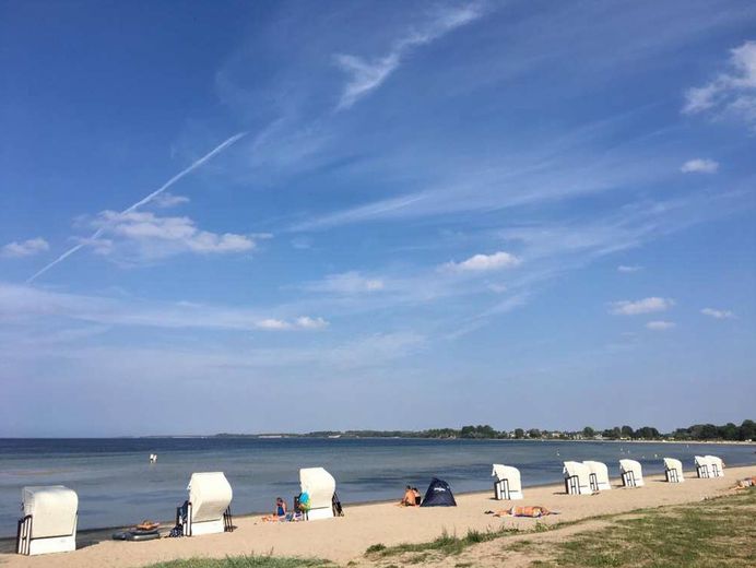 Vermietetes Reihenendhaus | *provisionsfrei* | 800m zur Ostsee | Niendorf/Hohenkirchen – Strand Wohlenberger Wiek
