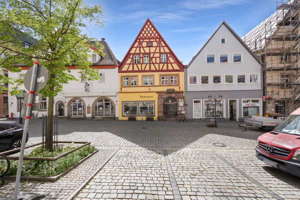 Edificio residenziale e commerciale nel centro di Kulmbach