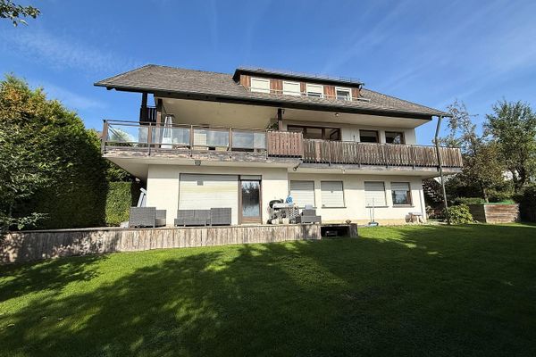 grosszügiges Einfamilienhaus mit Weitblick und Einliegerwohnung
