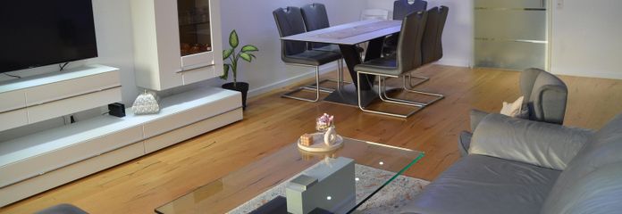 Provisionsfrei: Großzügige 4-Zimmer-Wohnung mit Balkon & Stellplatz in Neu-Ulm-Ludwigsfeld – Wohnzimmer - Ansicht 1