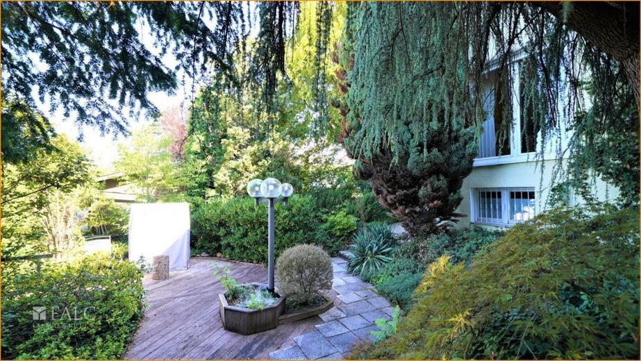 Idylle hat eine Postleitzahl - FALC Immobilien Heilbronn – Parkähnlicher Garten