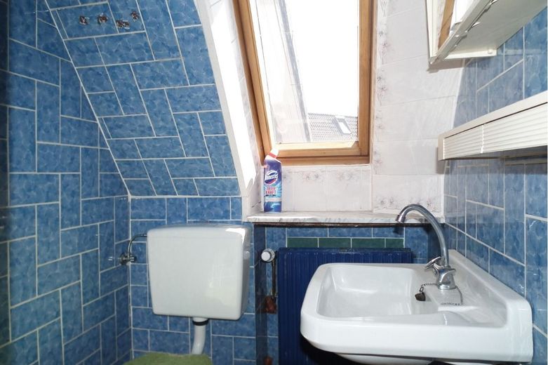 Provisionsfrei für den Käufer! Haus mit viel Potenzial - Ihr neues Zuhause wartet auf frischen Glanz – WC