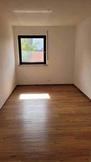Güzel, aydınlık, yeni yenilenmiş 3 odalı daire – Zimmer 1