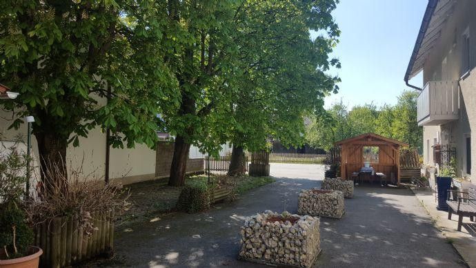 Pensión de 19 habitaciones, posada, cervecería al aire libre y vivienda del operador, conversión de «uso comercial a residencial» – Foto 6