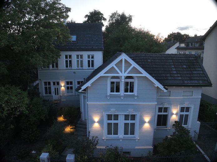 Ansicht vorne; Straße