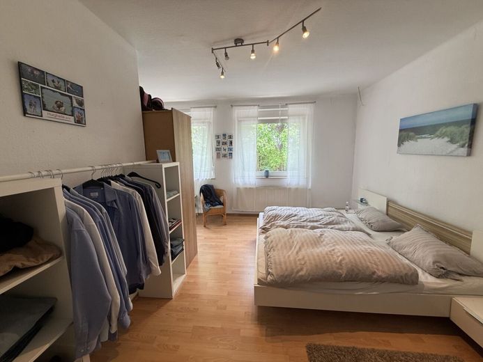 Raum für Ideen: Wohnen, Arbeiten und Gestalten unter einem Dach! – Schlafzimmer