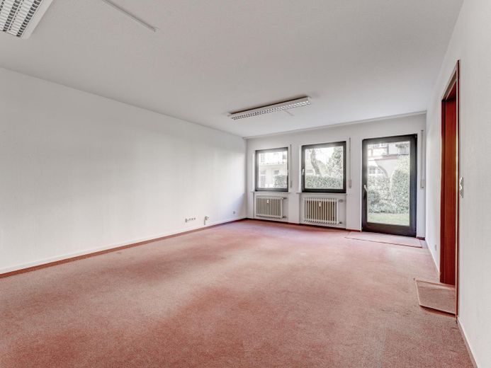 Locaux de bureau ou de cabinet avec 3 places de stationnement et loggia – Colombistraße 11-13, Freiburg – Photo 3