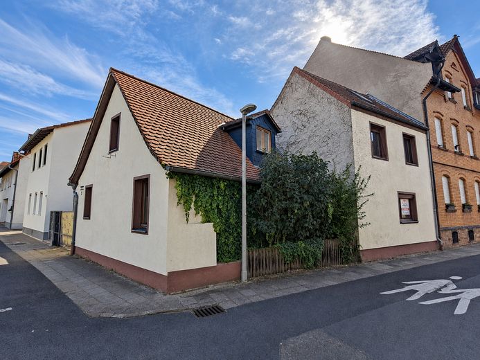 EERSTE BEWONING NA RENOVATIE AAN DE MAIN | Twee bijzondere woningen met aparte ingangen – Foto 1