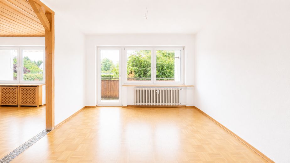 PROVISIONSFREI: Attraktive 3-Zimmer-Wohnung mit Balkon in ruhiger Lage München-Aubing – Schlafzimmer