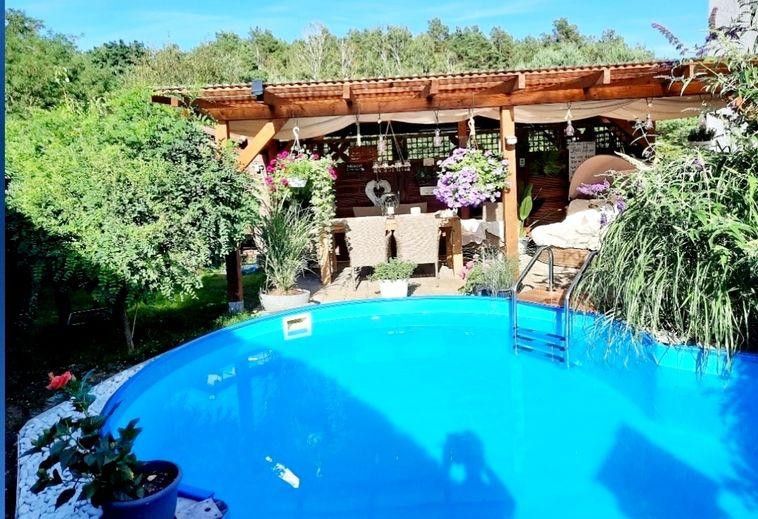 Provisionsfrei- Ihre private Wellness-Oase am Tor zum Spreewald – Pool mit Terrasse