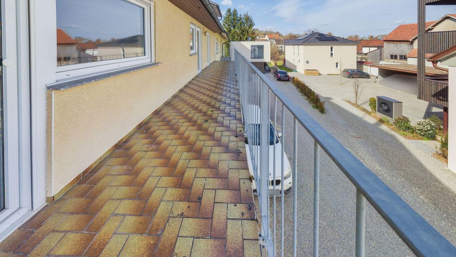 Doppelhaushälfte in Bohlingen – Balkon Ostseite