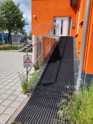 Helle Gewerbefläche in Gunzenhausen Top-Zustand, flexible Nutzung & eigene Parkplätze Provisionsfrei – Foto 4