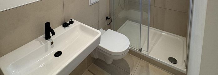 Neue 3er WG | Erstbezug nach Sanierung | Große Zimmer | 1 Zimmer mit eigener Dachterrasse🌿