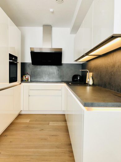 Appartement 2 pièces haut de gamme à proximité de l’université, cuisine équipée haut de gamme Nolte incluse – Photo 8