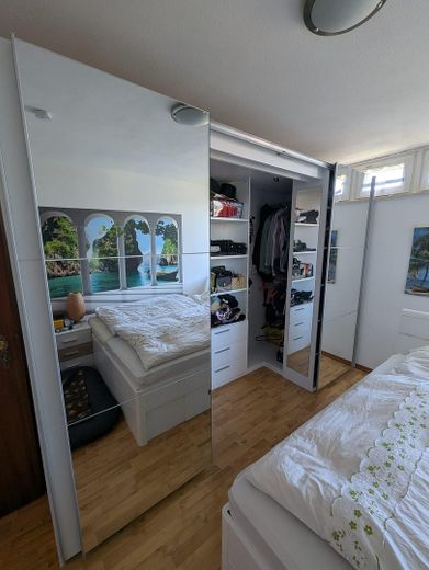 Begehbarer Kleiderschrank