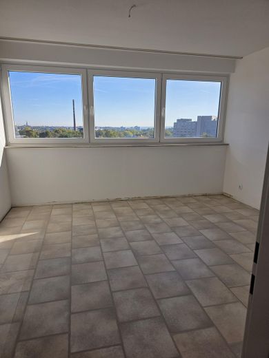Renovierte 100 m² über den Dächern Rüttenscheids – Loggia, Lift & Fußbodenheizung – Foto 14
