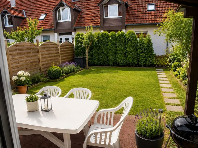 Südgarten mit Terrasse