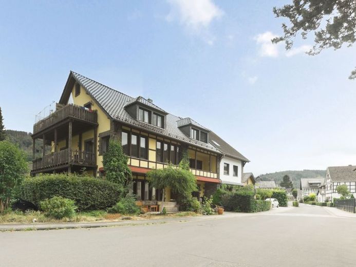 Simmerath - Neun Einheiten. Ein See. Ein Investment mit Seltenheitswert. – Foto 1