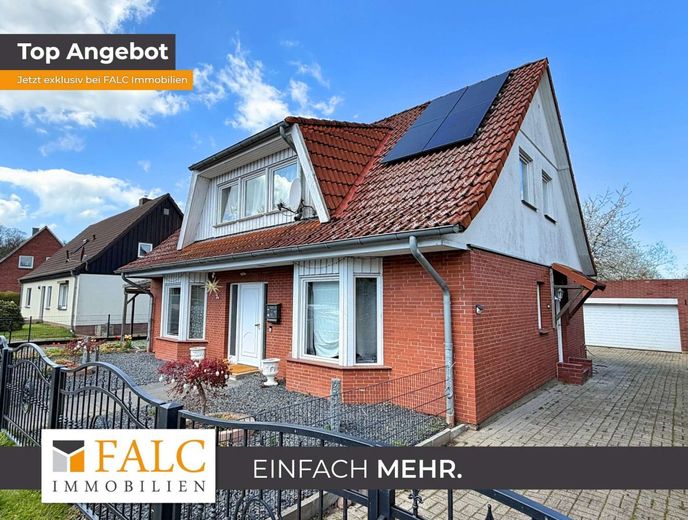 ***Ihr neues Zuhause: Einfamilienhaus mit Gartenidylle und viel Platz für die ganze Familie*** – Außenansicht