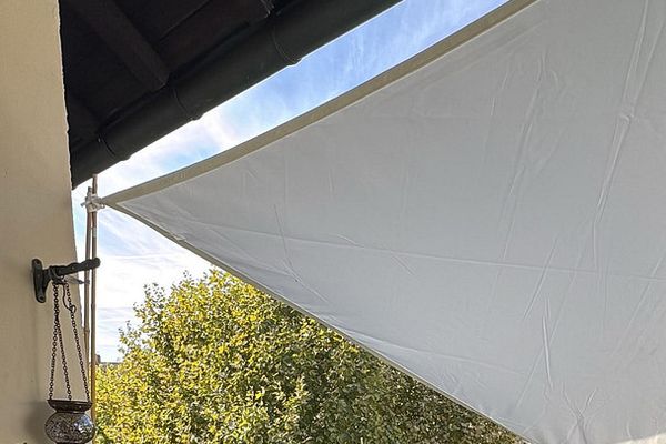 Arzu edilen bir konumda, ankastre mutfak dahil güzel 2,5 odalı mutfak-banyo tuvaletli daire kiralıktır
